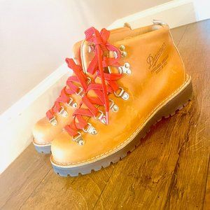 Danner Mountain Boot